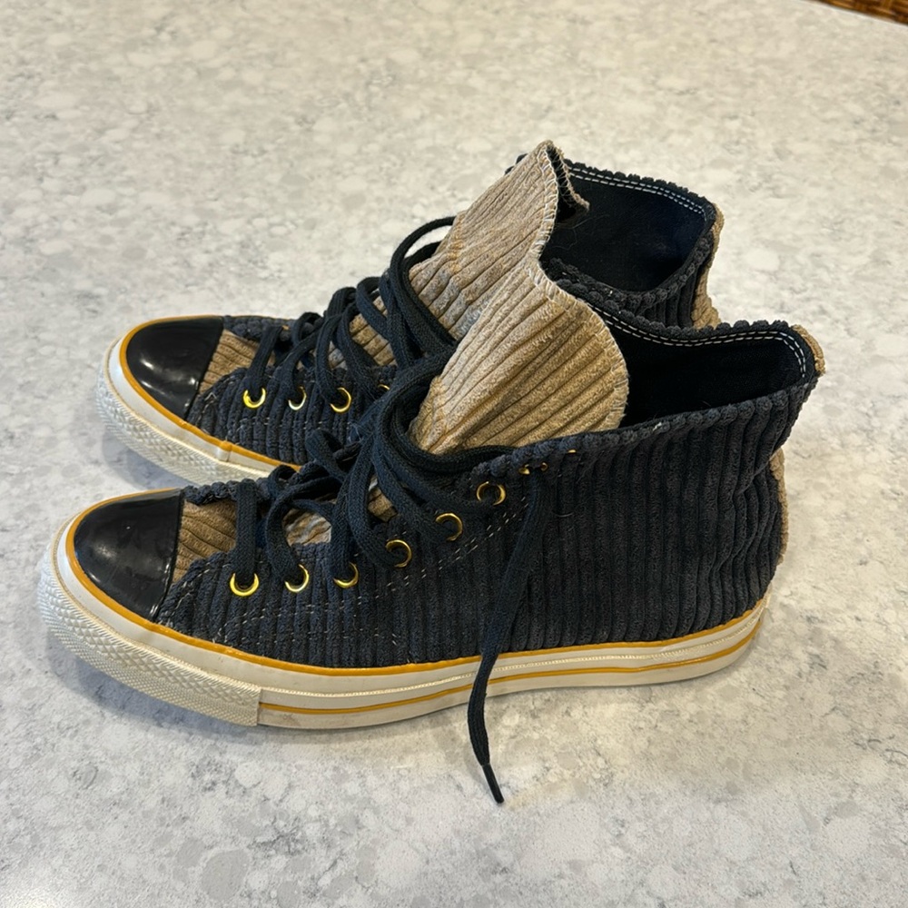 Converse shoes